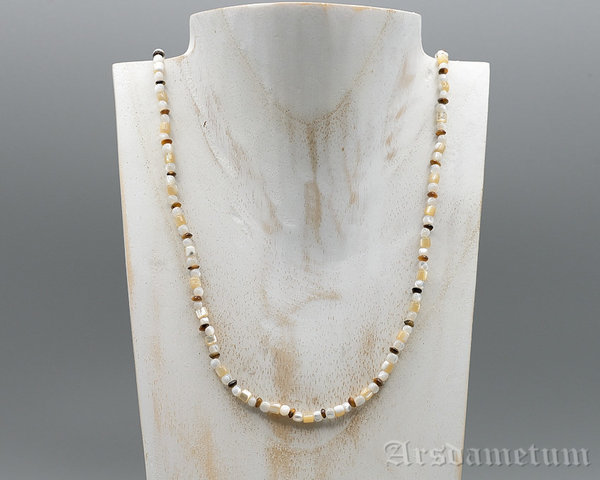 Wickelarmband oder Kette aus dreierlei Perlen